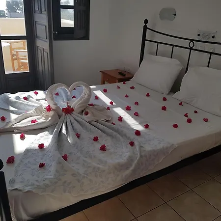 Apartment Dagris Kamari (Santorini)